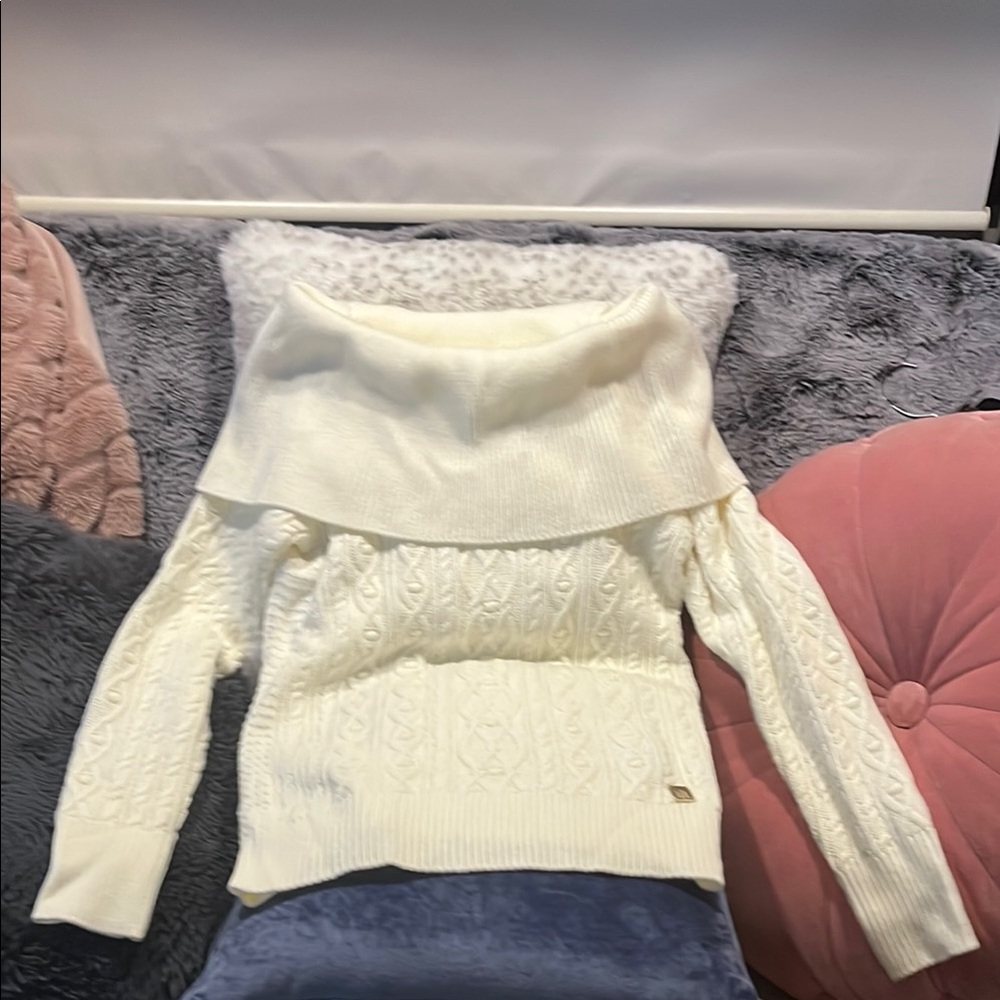Tommy Hilfiger Cream Off-the-Shoulder Sweater Chunky Knit